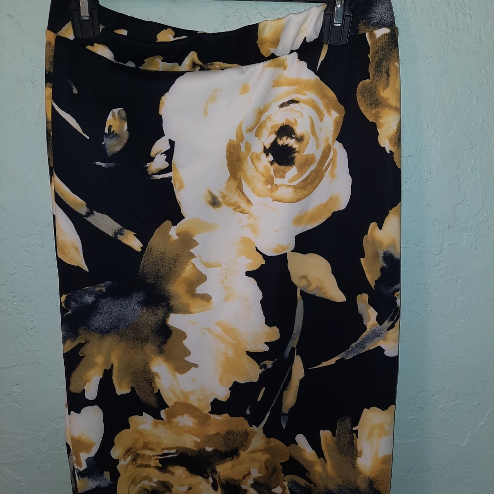 See you Monday floral skirt Jr's xl